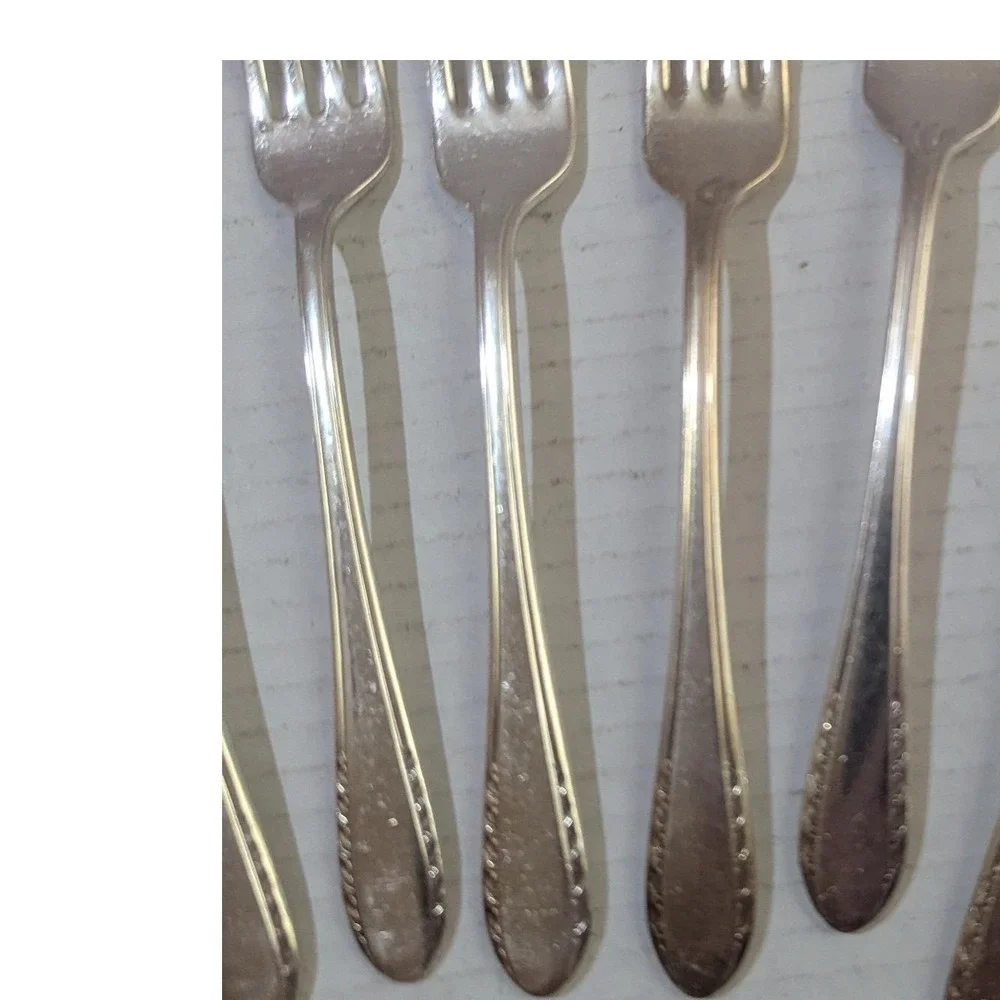 8 Holmes & Edwards May Queen Silverplate Salad Forks 1951 IS‎ Vintage Flatware